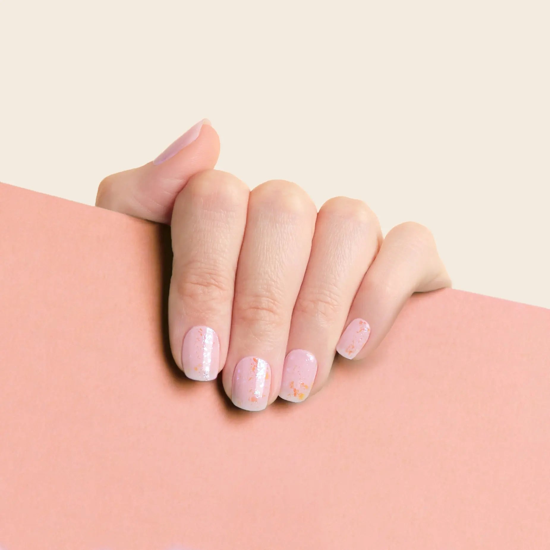 mesme Athena Pink 14-Day UV Gel Nail Wraps On Hand