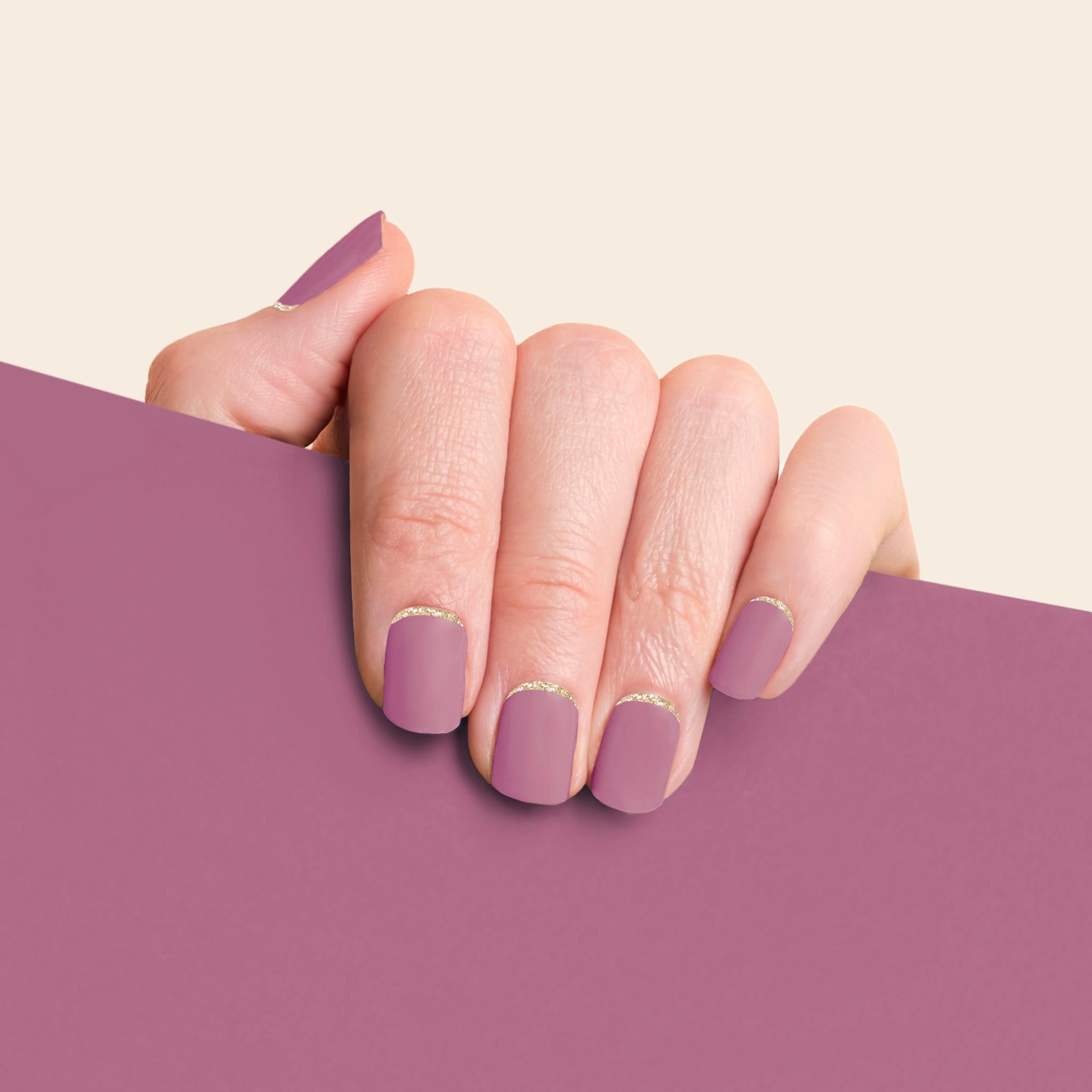 mesme Eleanora Mauve Gold Glitter 10-Day UV-Free Nail Wraps On Hand