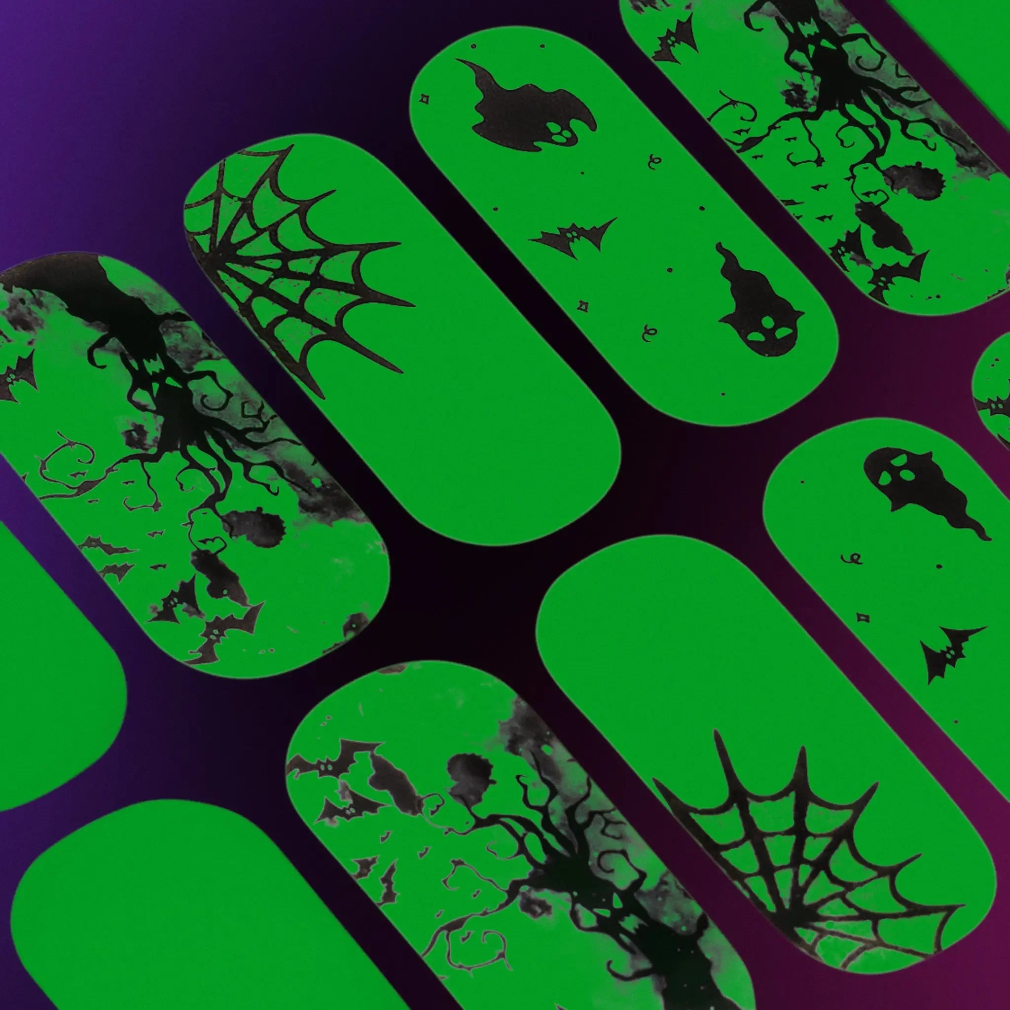 mesme Raven Black Gray 3+ Day UV-Free Gel Nail Wraps — Strip Sheet Close-Up